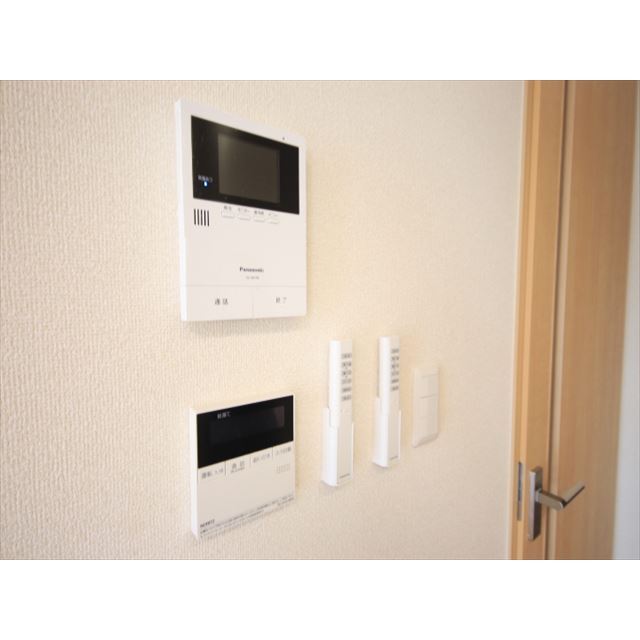 セキュリティ　モニター付きインターホン♪