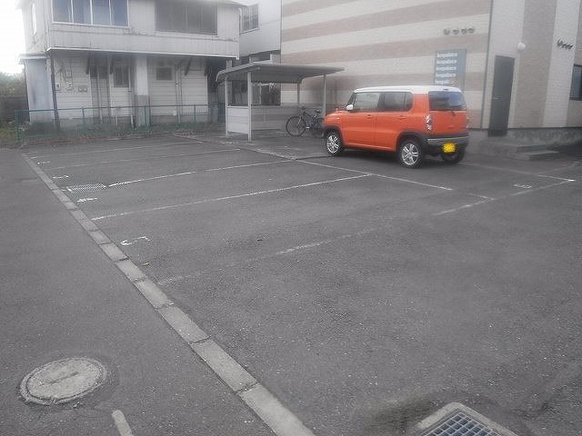 その他　駐車場です♪
