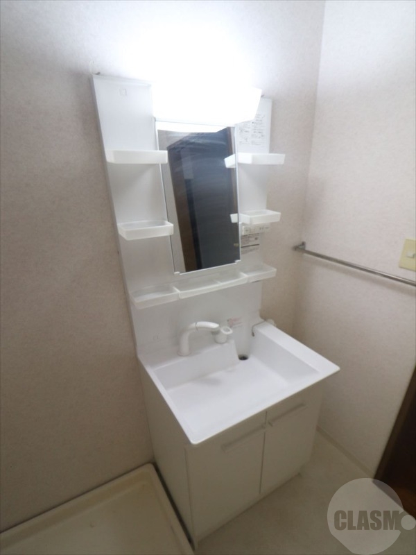 洗面設備　シャンプードレッサー付き