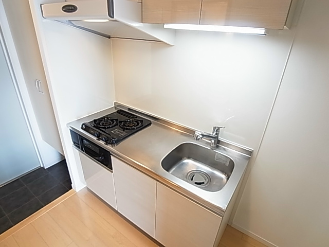 キッチン　別部屋同型反転写真