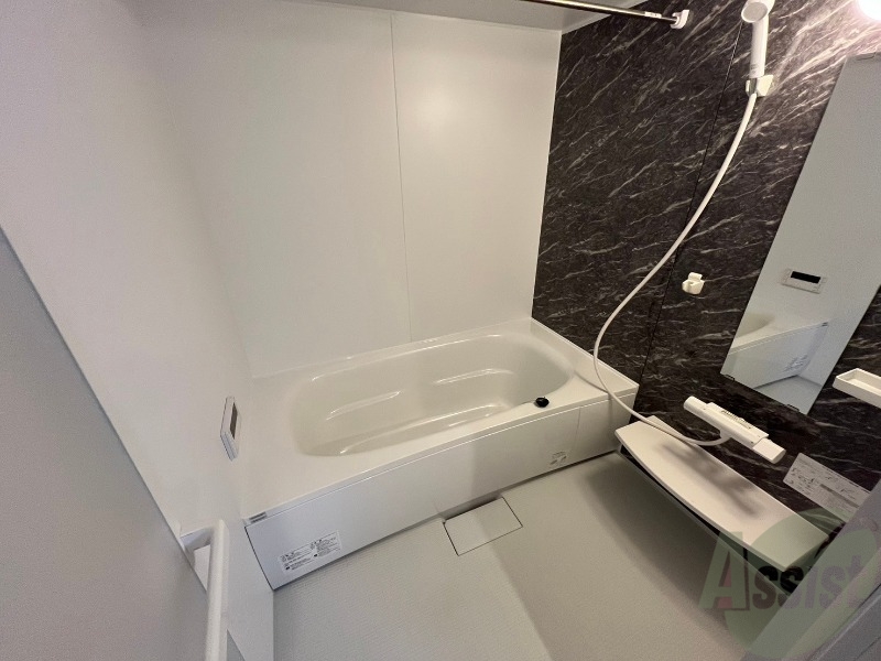 バス・シャワールーム　お風呂です。ゆっくりお風呂につかるのも体に良いですね～