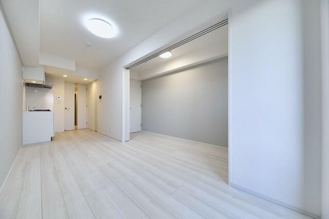 居室・リビング　※別部屋参考写真