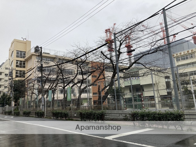 中学校　浅草中学校（中学校）まで98m