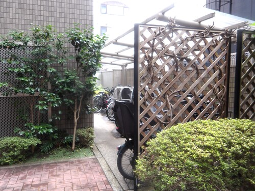 駐車場　駐輪場　※2025年6月撮影