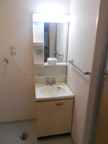 洗面設備　同仕様