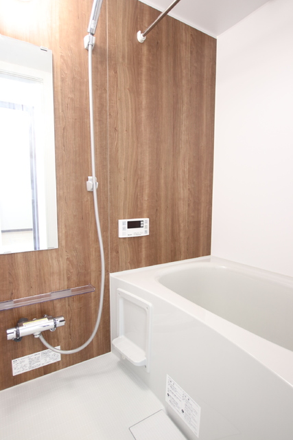 バス・シャワールーム　追い焚きができるお風呂