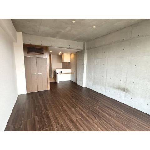 居室・リビング　室内