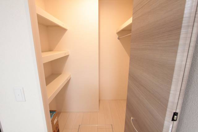 収納　収納も広々