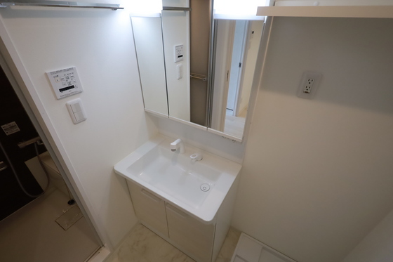 洗面設備　※別部屋の写真です