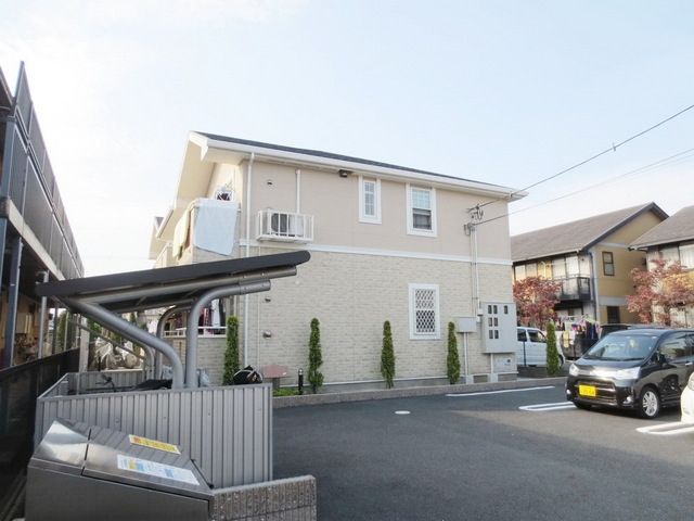建物外観　★南向き日当たり住環境良好★