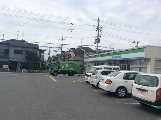 コンビニ　ファミリーマート堺大野芝町店（コンビニ）まで554m