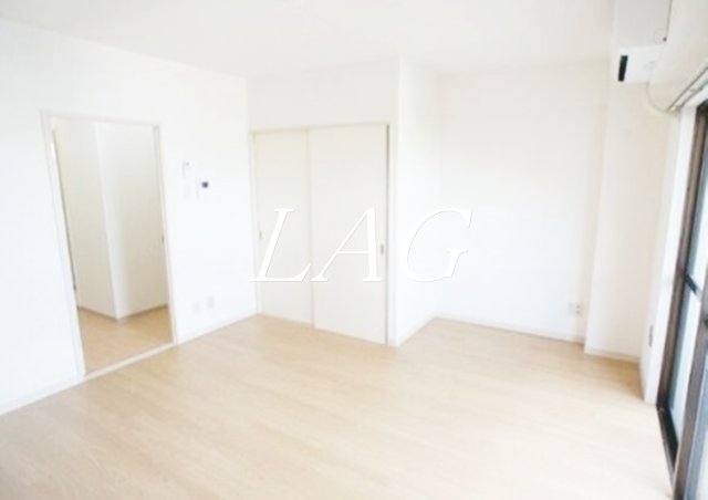 居室・リビング　洋室のお部屋です。