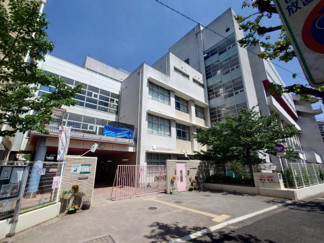 小学校　神戸市立東灘小学校（小学校）まで106m