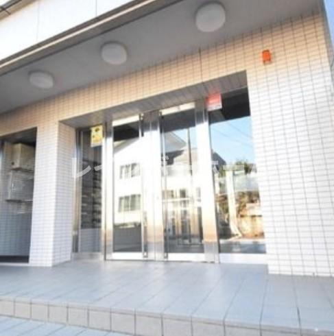 エントランス　清潔なエントランスです