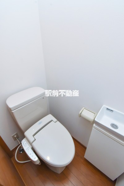 トイレ　写真は別部屋