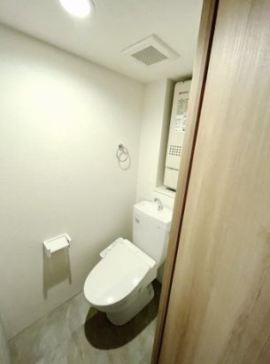 トイレ　別号室参考写真