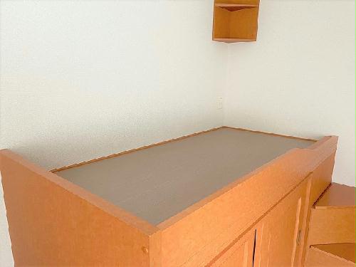 その他設備　造付けベッド