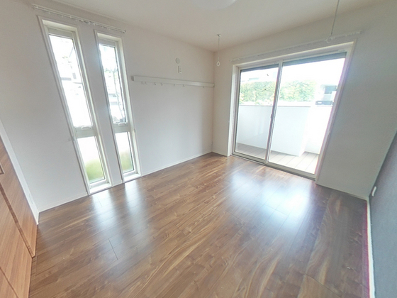 玄関　※別部屋の写真です