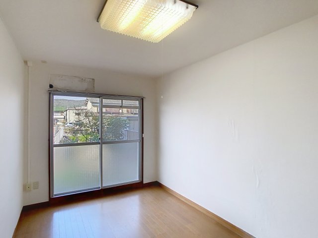 居室・リビング　掲載写真は同型モデルを掲載しており実際のお部屋と仕様等が異な