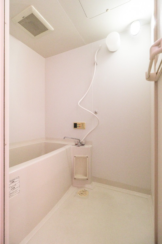 バス・シャワールーム　図面と現状に相違がある場合には現状を優先