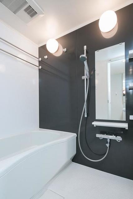 バス・シャワールーム　※写真は同タイプ住戸です。