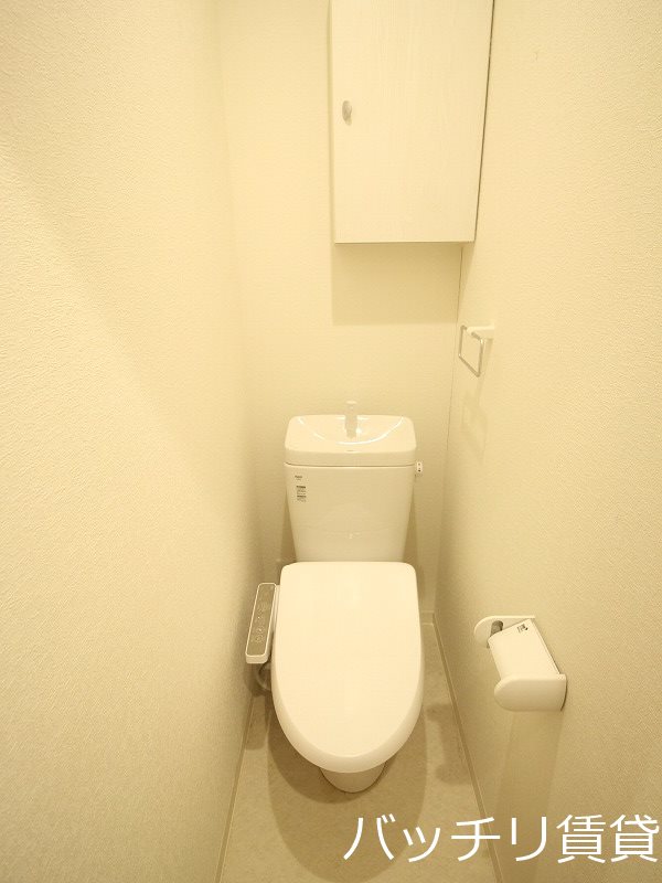 トイレ　画像は同シリーズ参考画像の為、現況を優先いたします。