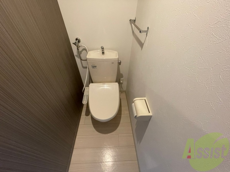 トイレ　シャワートイレになっているので快適です！