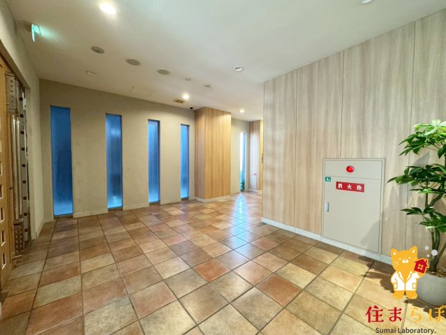 エントランス　共用部の印象も大切に