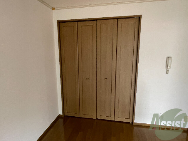 収納　クローゼットがありました。お洋服や荷物はここへ。