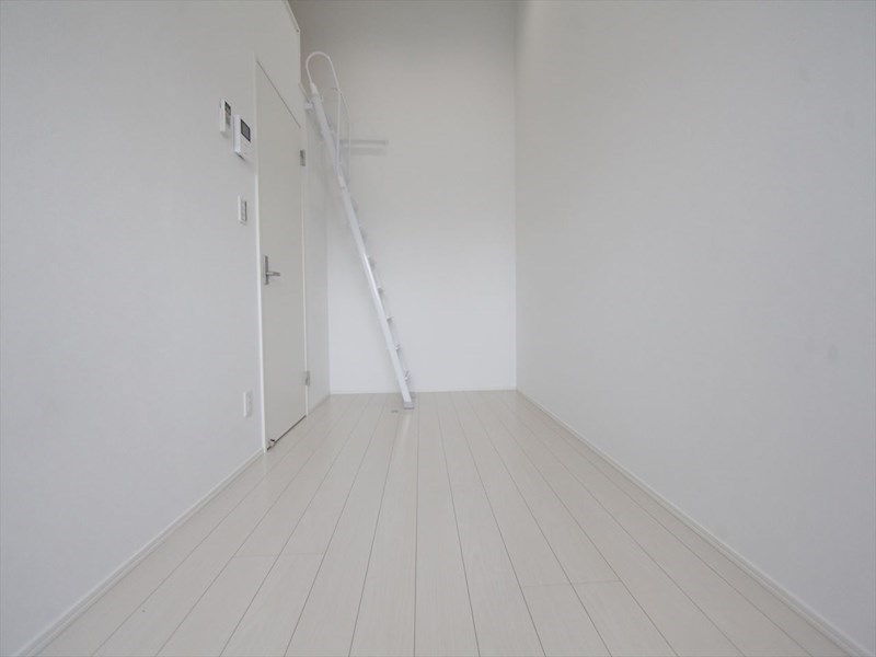 その他　洋室6.1帖　ロフト5.5帖（収納にも寝室にも使えます）