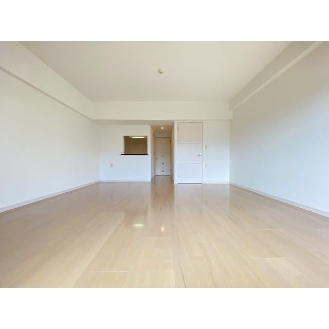 居室・リビング　広々洋室１５．８帖