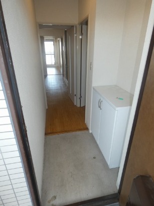 玄関　シューズボックス付の玄関です。