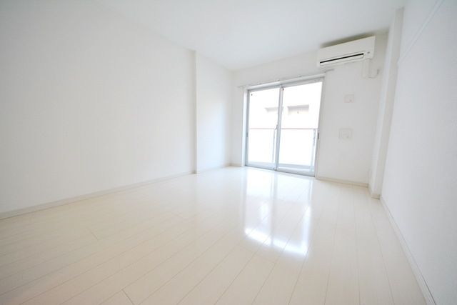 居室・リビング　内装