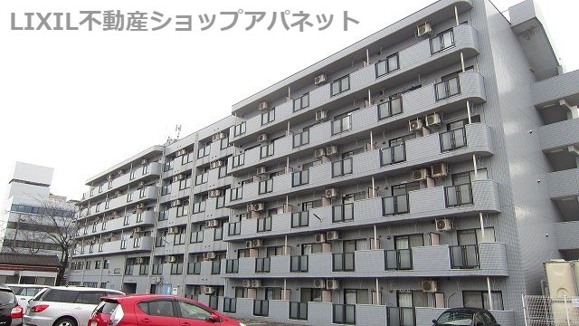 建物外観　6階建てのマンションです。