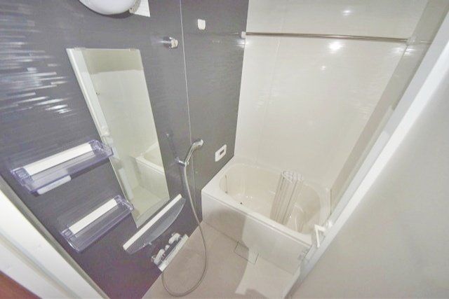 バス・シャワールーム　★一日の疲れもここで癒されてください★