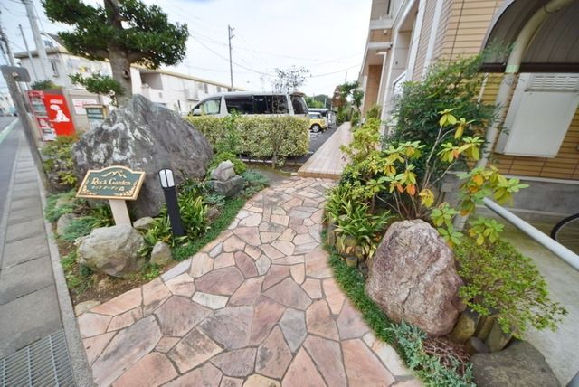 エントランス　きれいなエントランス