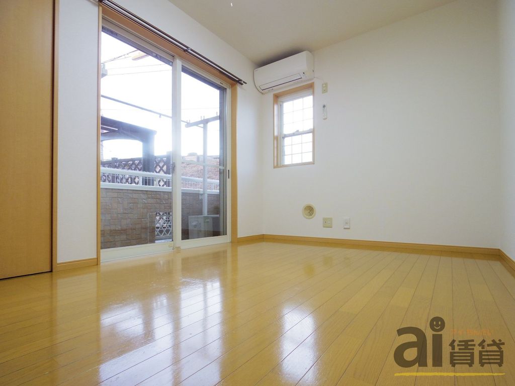 居室・リビング　※別号室写真です。