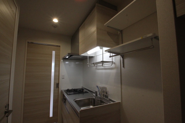 キッチン　別部屋参考写真です