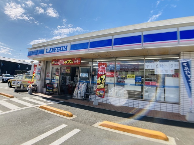 コンビニ　ローソンゆめが丘駅前店（コンビニ）まで199m