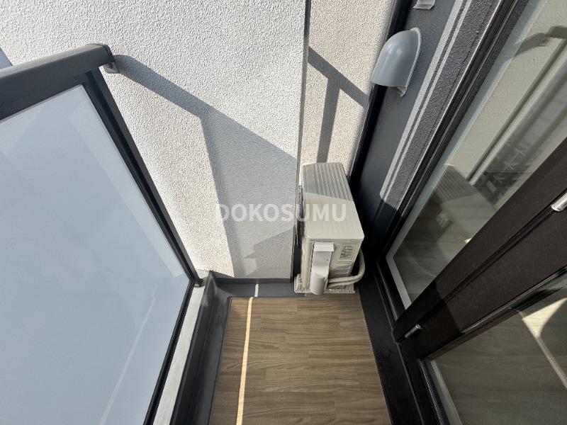 バルコニー　心地よい風と光を感じる、暮らしの楽しみが広がる場所。