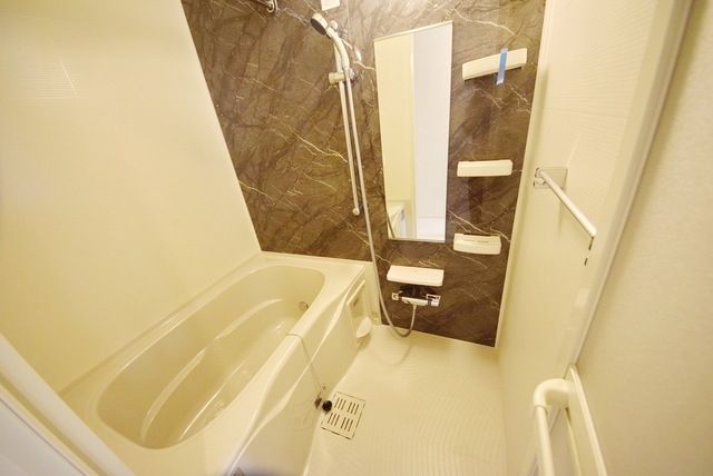 バス・シャワールーム　タウンハウジング府中店まで