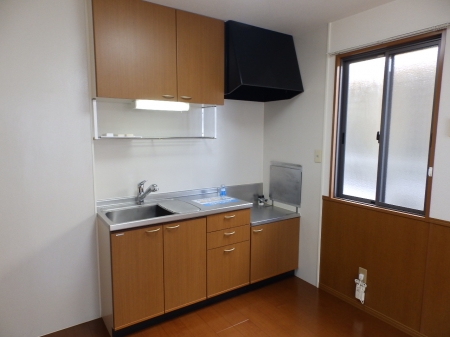 キッチン　コンパクトなキッチンで掃除もラクラク