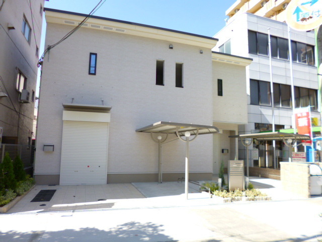 駐車場　可愛い外観です