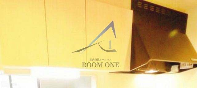 その他設備　キッチン上収納です。