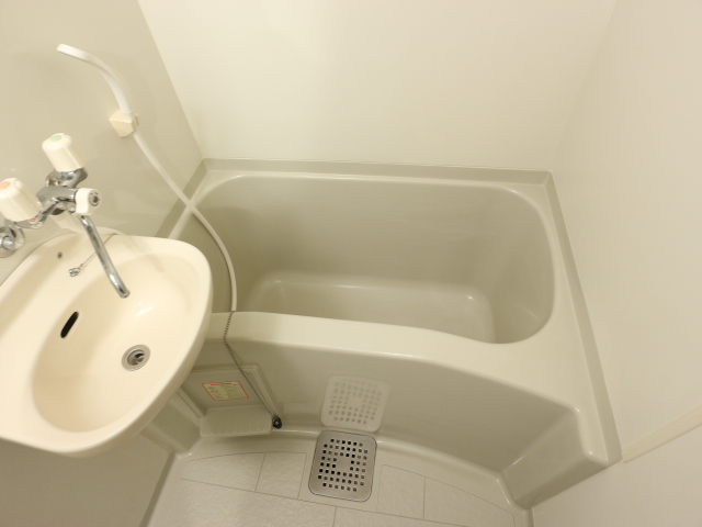 バス・シャワールーム　同物件同タイプ