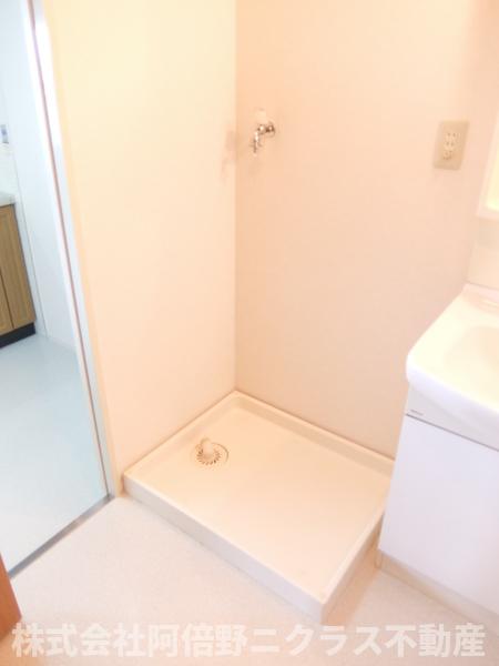 その他設備　内装は別部屋の参考写真です。