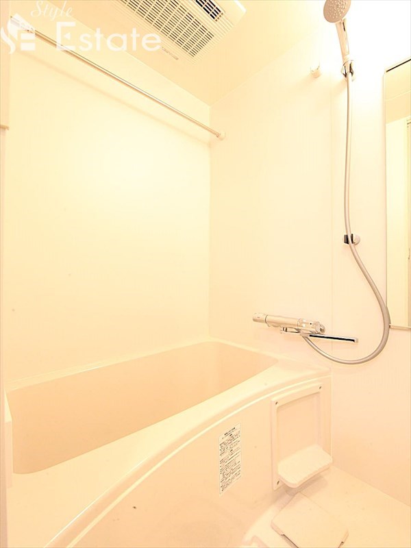 バス・シャワールーム　バスルーム