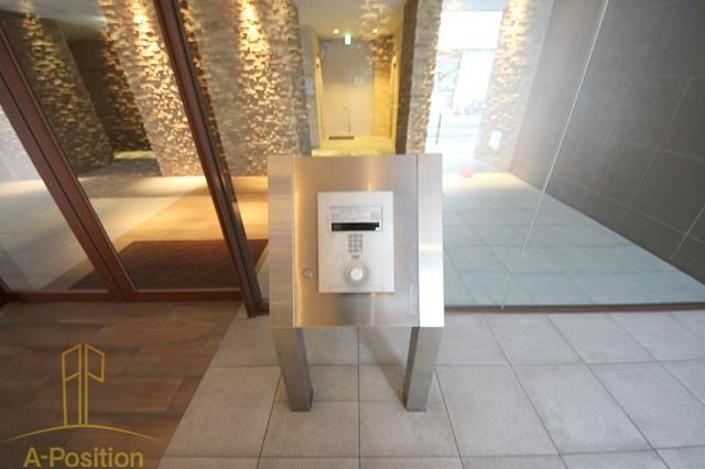 エントランス　La Douceur中之島