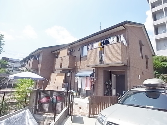 建物外観　大手メーカー施工のハイツです