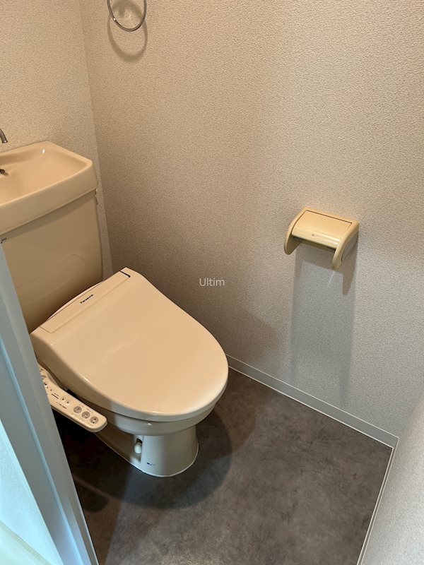 トイレ　別のお部屋の写真です